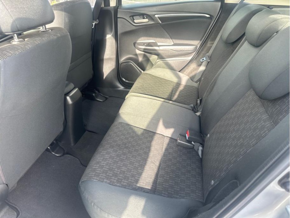 2017 Honda Fit LX - Photo 10