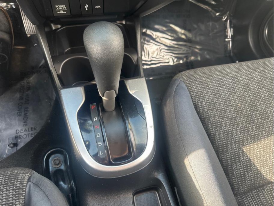 2017 Honda Fit LX - Photo 13