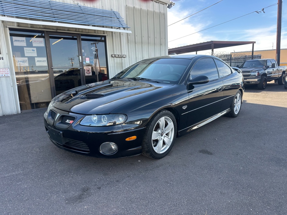 2005 Pontiac GTO -'s photo