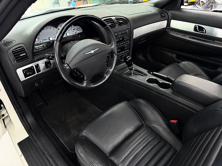 2002 Ford Thunderbird Premium - Photo 9
