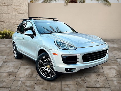 2017 Porsche Cayenne Platinum Edition