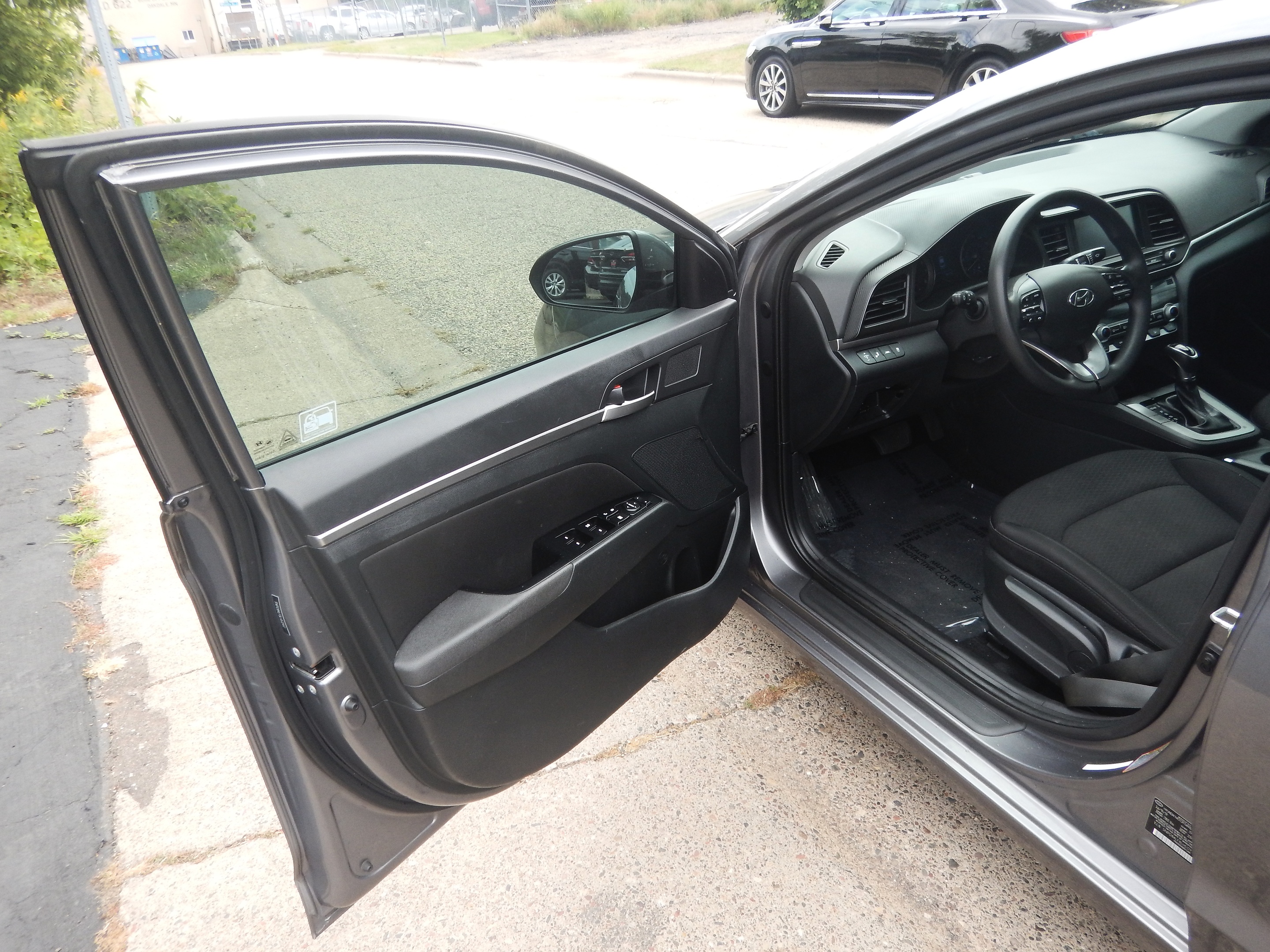 2020 Hyundai Elantra SEL - Photo 9
