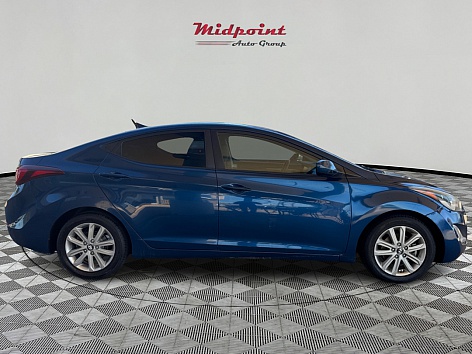 2014 Hyundai Elantra SE's photo
