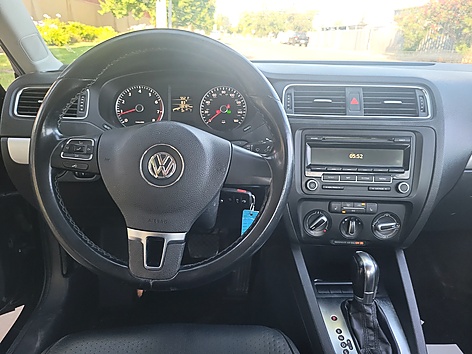 2013 Volkswagen Jetta 2.5L SE w/Convenience Auto PZEV's photo