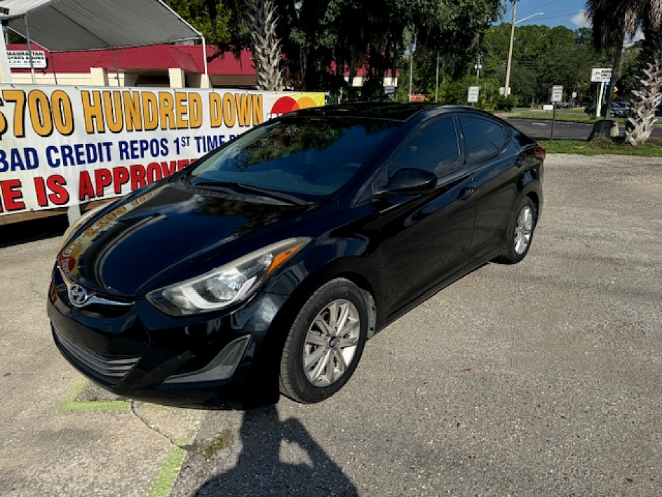 2014 Hyundai Elantra SE's photo
