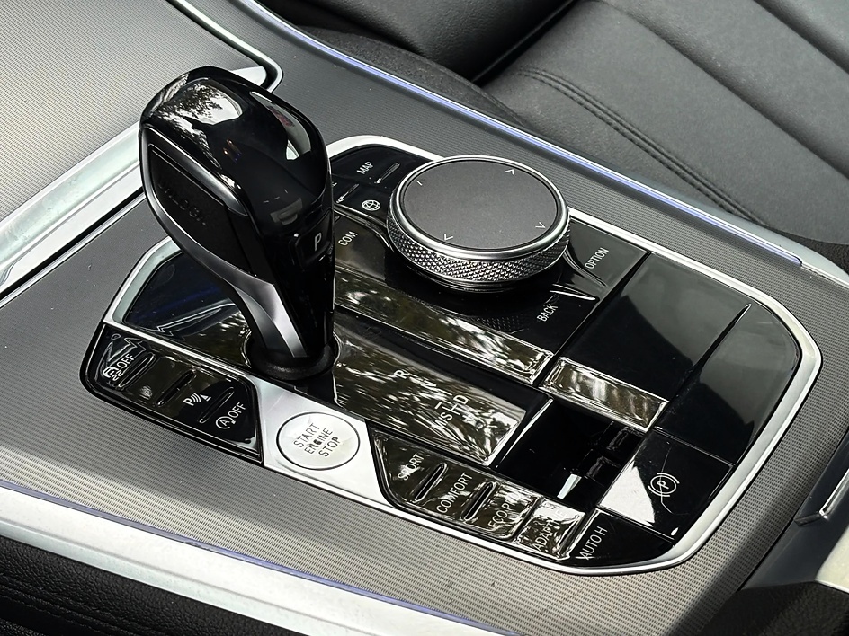 2020 BMW X5 40i - Photo 14
