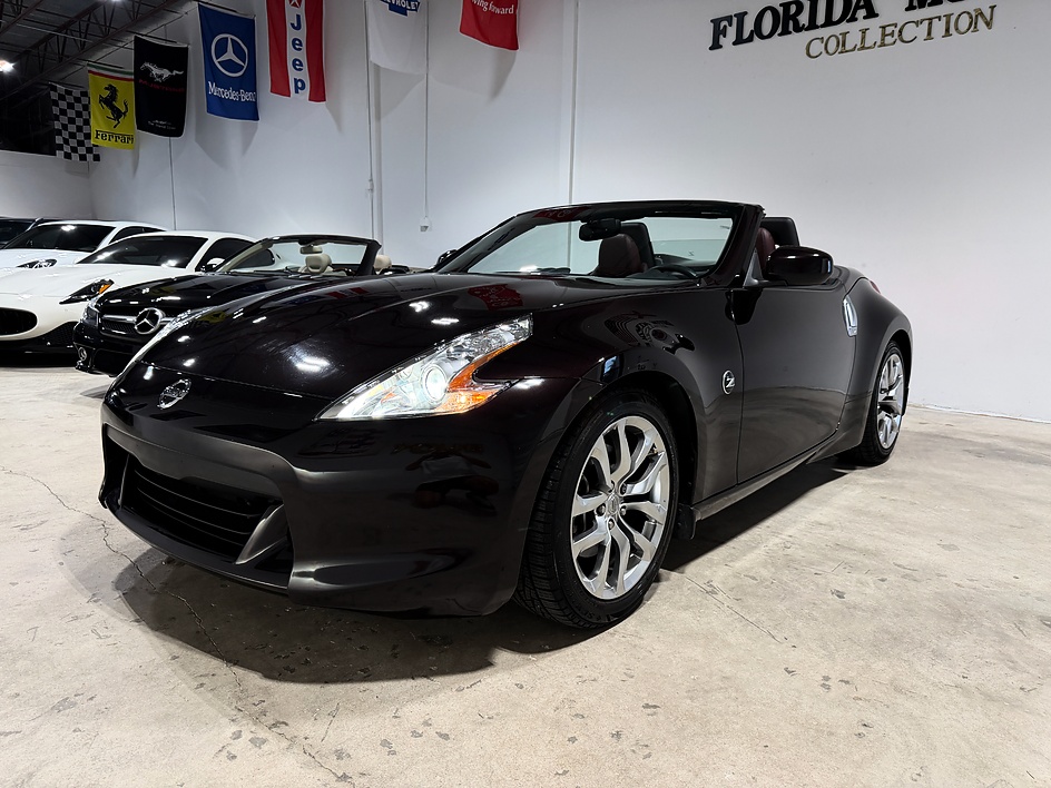 2012 Nissan 370Z's photo