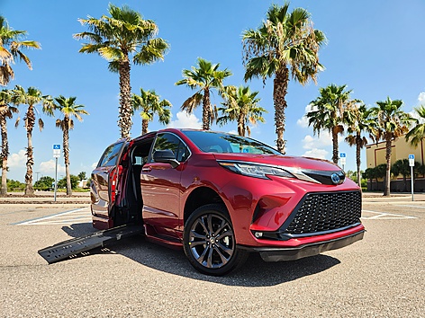 2024 Toyota Sienna XSE