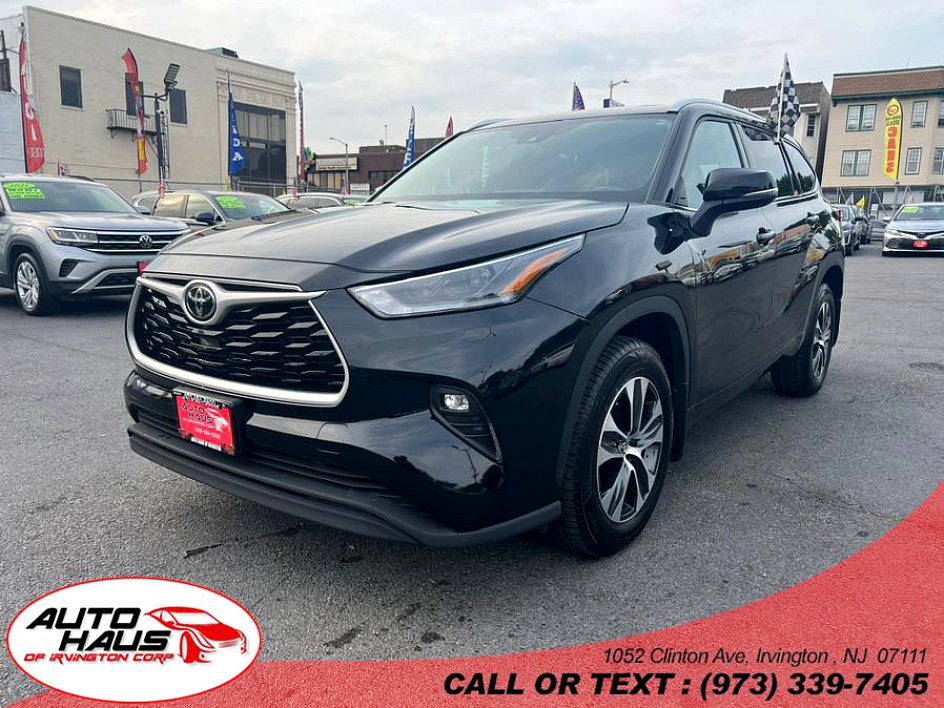 2021 Toyota Highlander XLE's photo