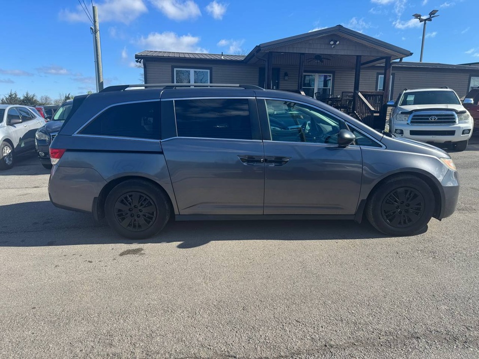 2015 Honda Odyssey LX - Photo 7