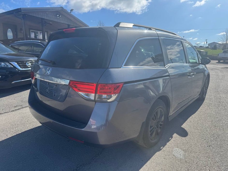 2015 Honda Odyssey LX - Photo 4
