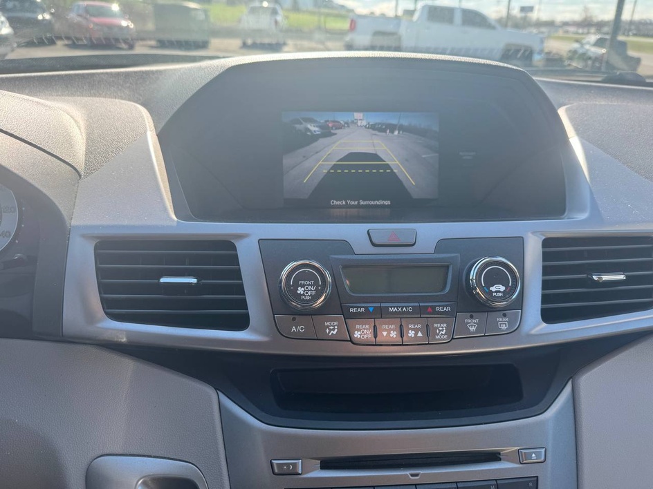 2015 Honda Odyssey LX - Photo 17
