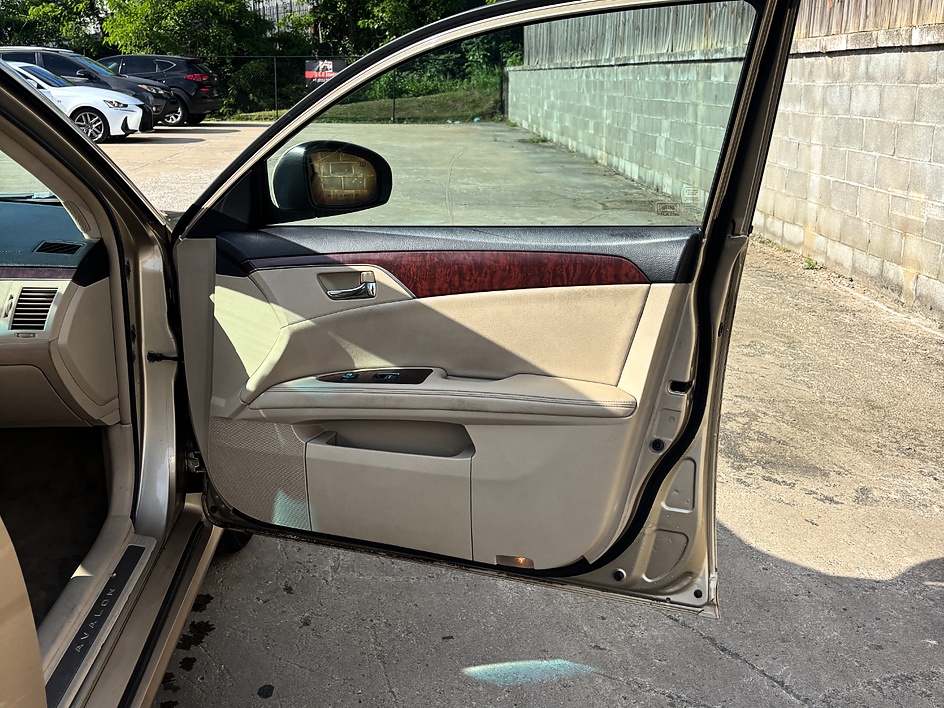 2011 Toyota Avalon Avalon - Photo 14
