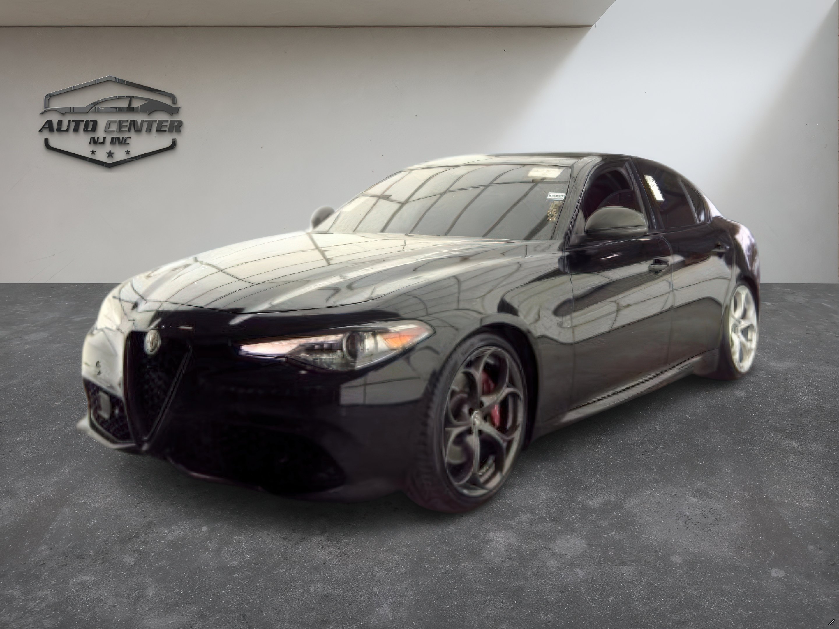 Black 2019 Alfa Romeo Giulia Sedan All-Wheel Drive Automatic