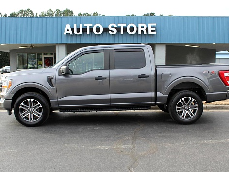 2021 Ford F-150 XL's photo