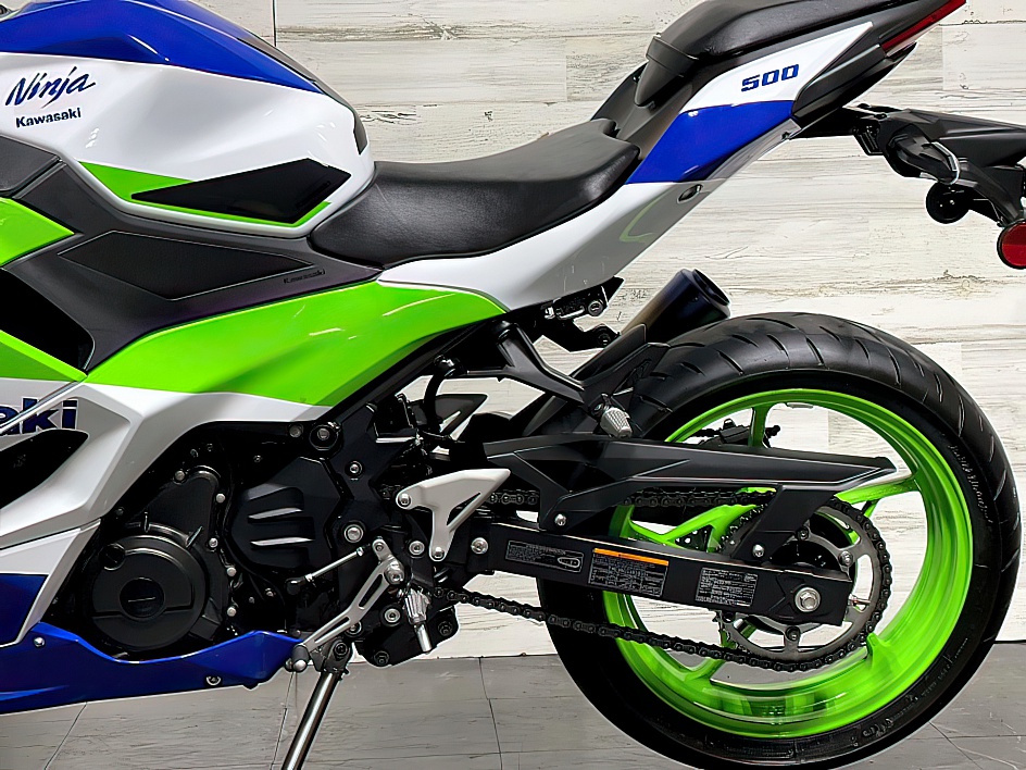 2024 KAWASAKI NINJA 500 SE 40TH ANNIVERSARY EDITION - Mint