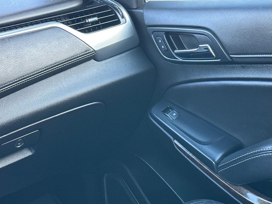 2019 Chevrolet Tahoe LT - Photo 14