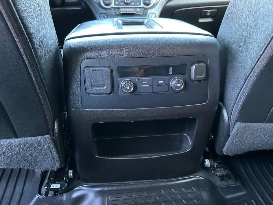 2019 Chevrolet Tahoe LT - Photo 16