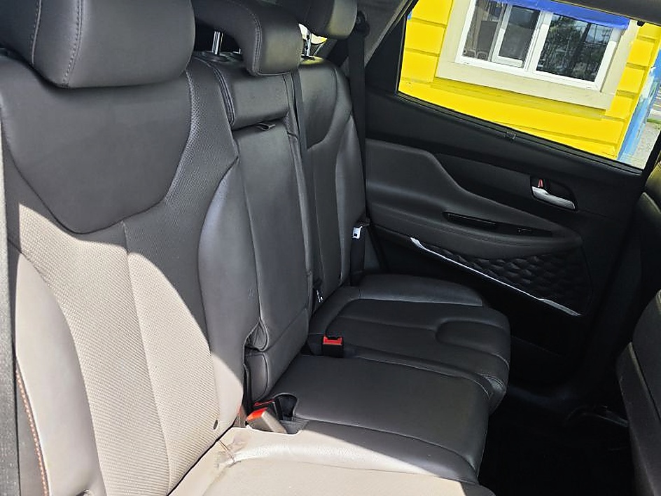 2020 Hyundai Santa Fe SEL - Photo 11