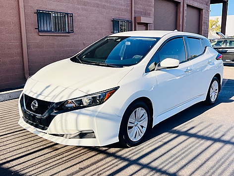 2022 Nissan LEAF S