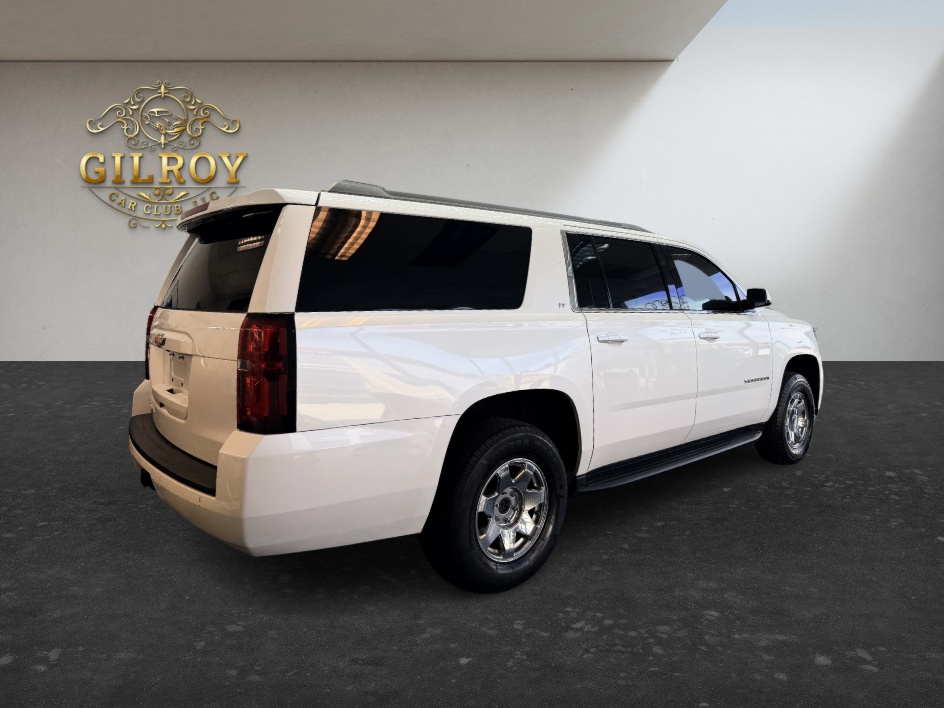 2019 Chevrolet Suburban LT - Photo 19