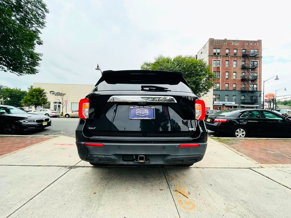 2020 Ford Explorer XLT - Photo 8