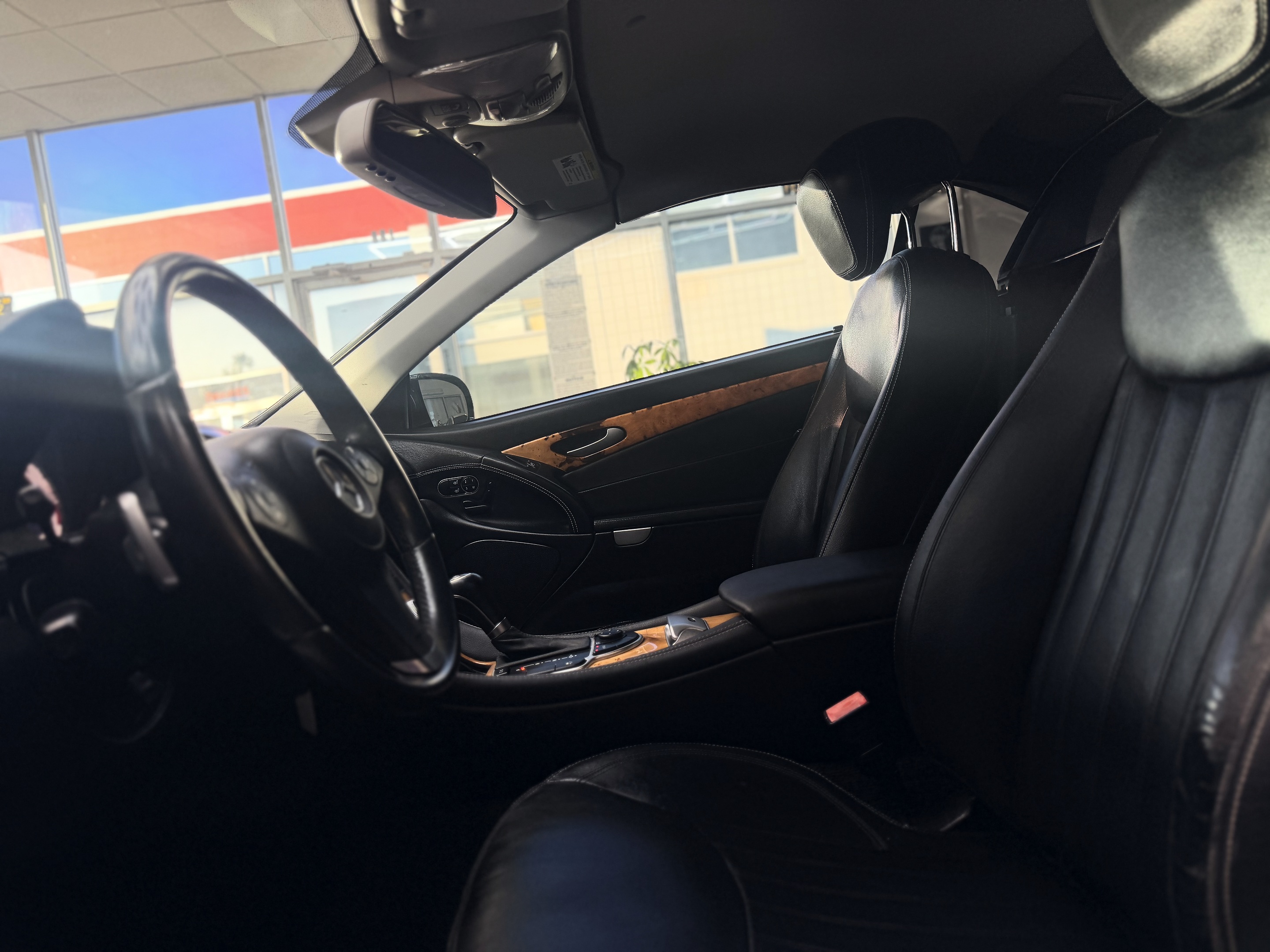 2011 Mercedes-Benz SL-Class SL550 - Photo 8