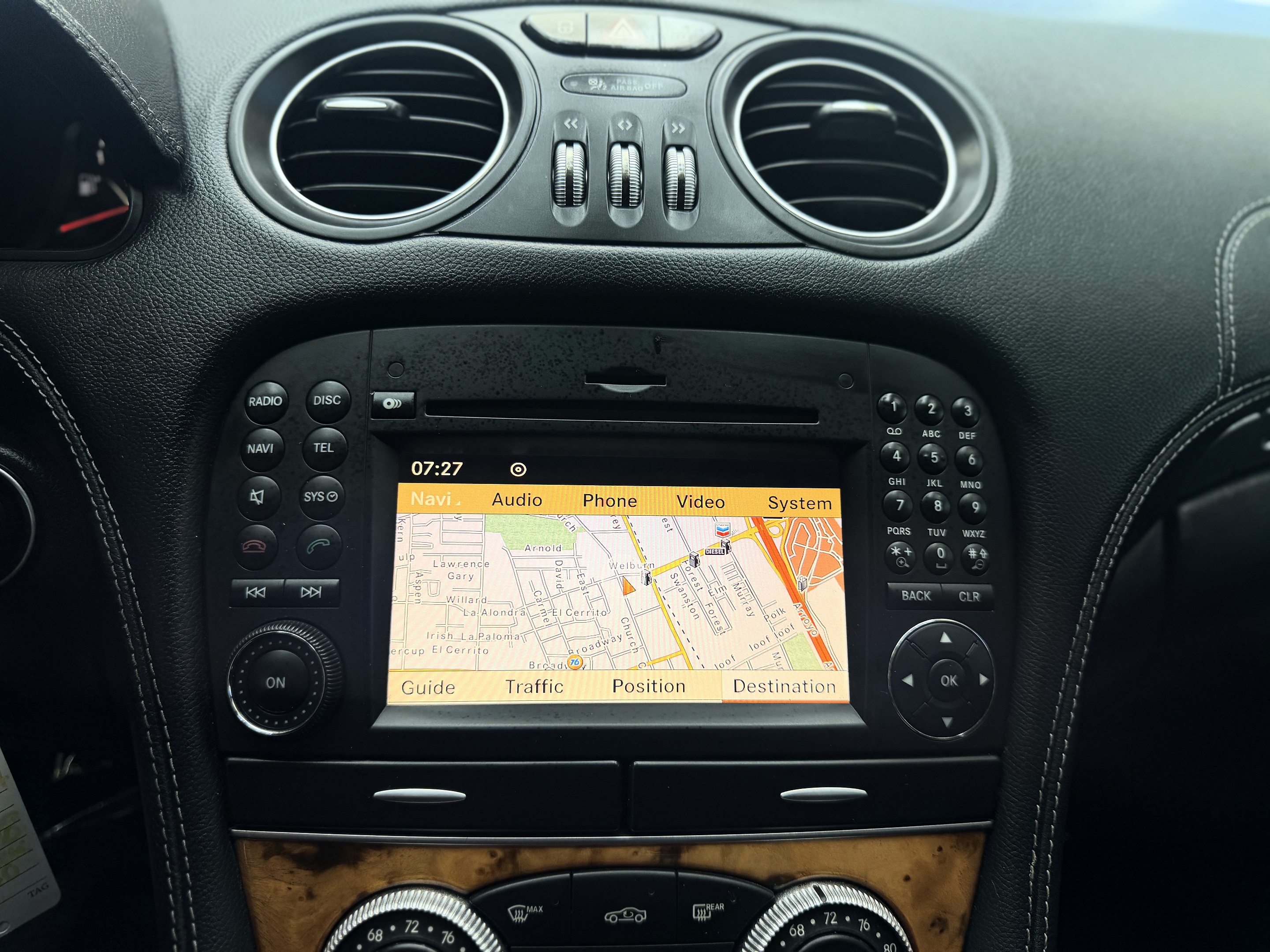 2011 Mercedes-Benz SL-Class SL550 - Photo 10