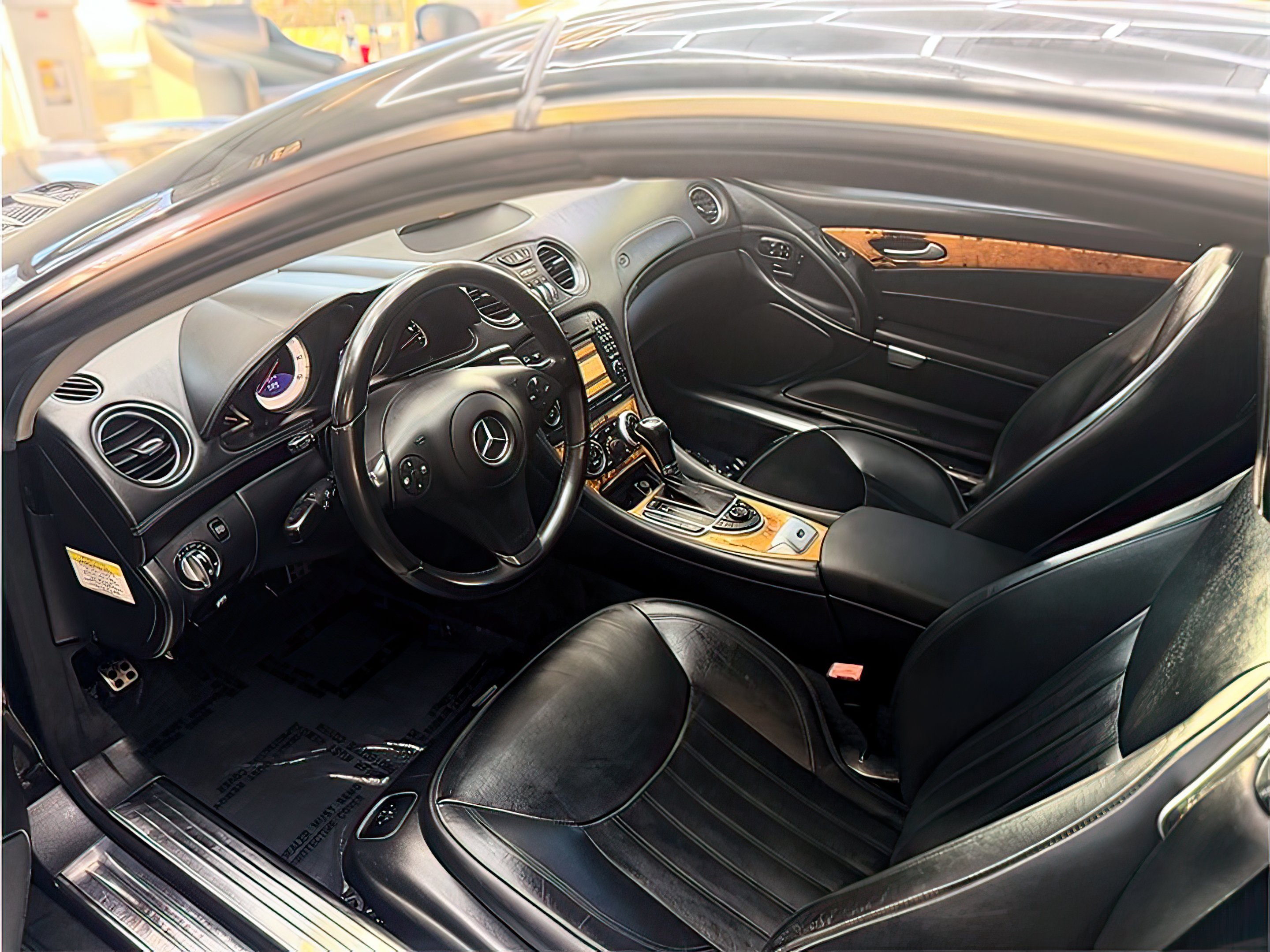 2011 Mercedes-Benz SL-Class SL550 - Photo 26