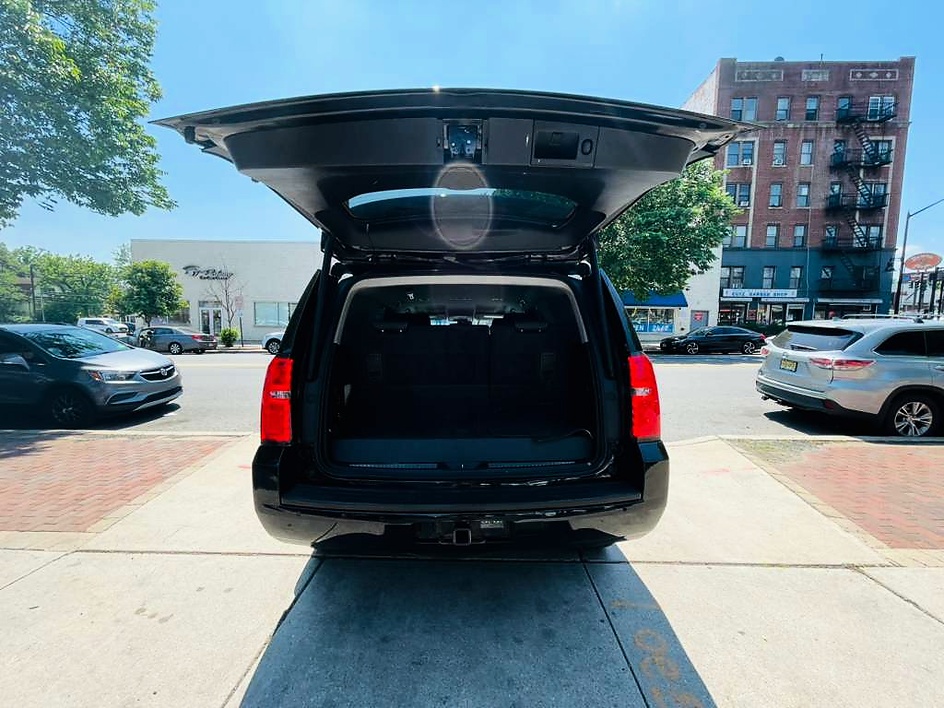 2018 Chevrolet Tahoe LT - Photo 10
