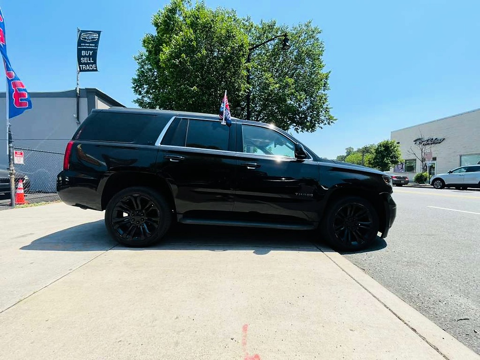 2018 Chevrolet Tahoe LT - Photo 12