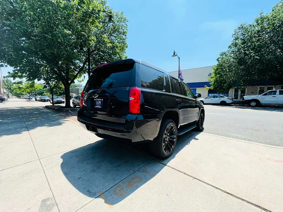 2018 Chevrolet Tahoe LT - Photo 11
