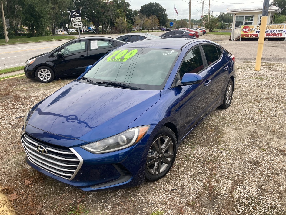 2017 Hyundai Elantra SE's photo