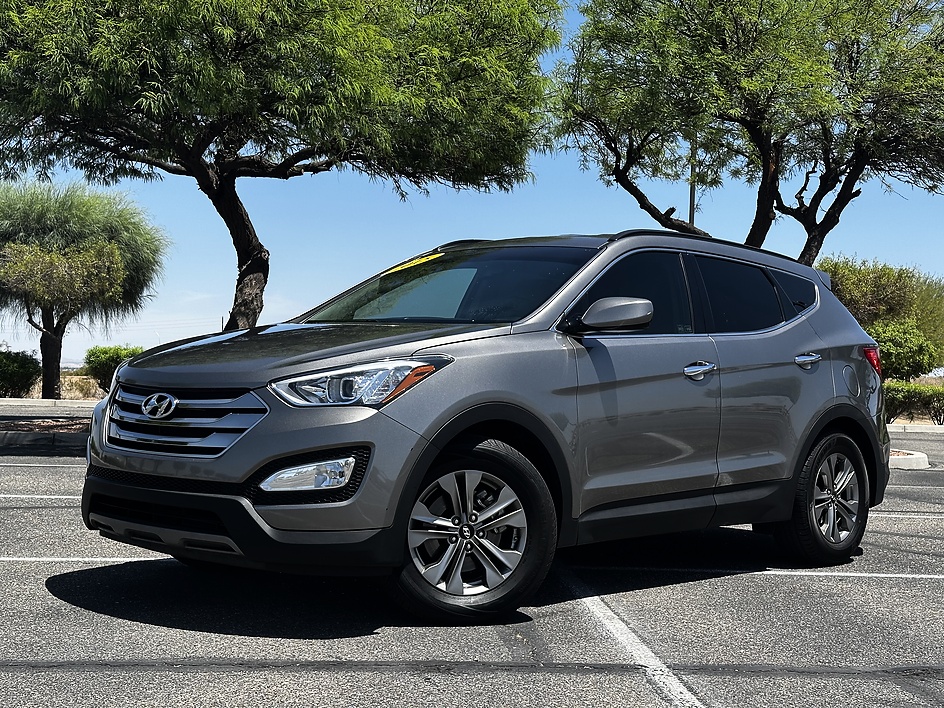 2015 Hyundai Santa Fe Sport's photo