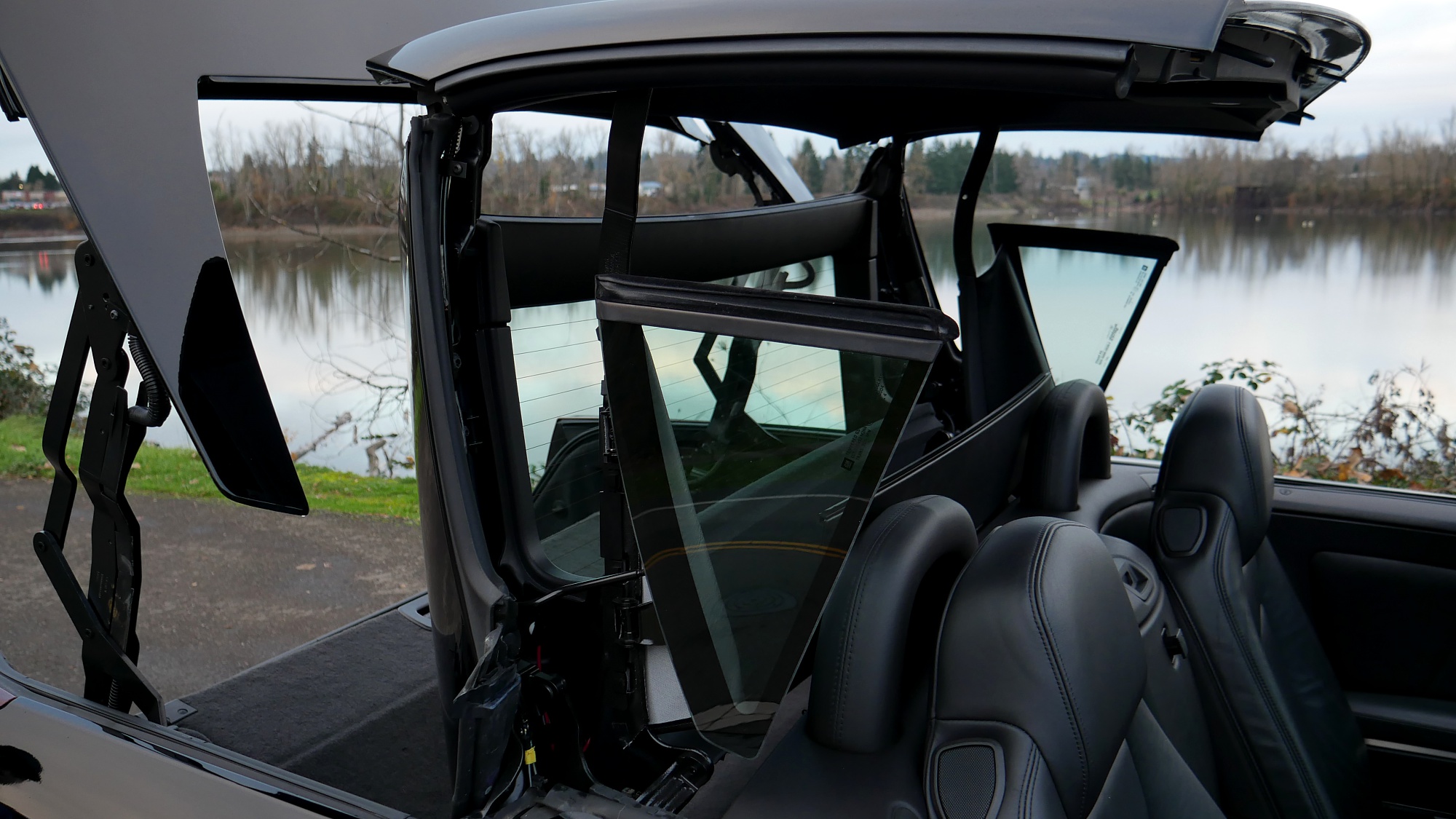 2005 Cadillac XLR Base - Photo 38