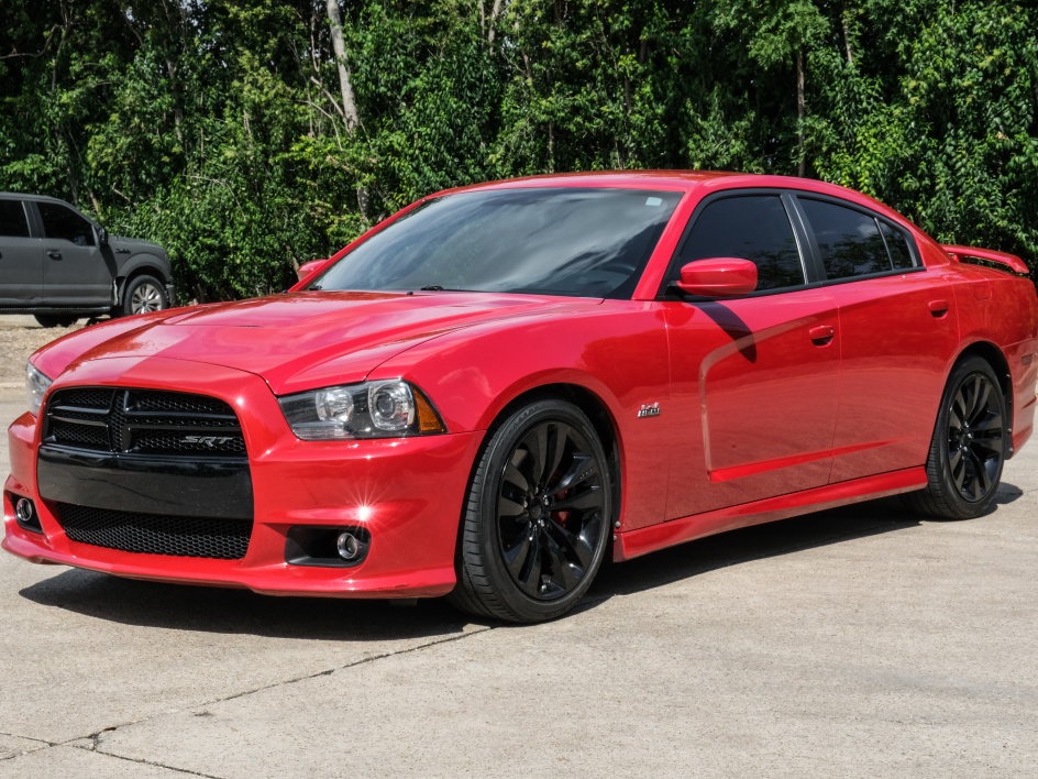 2013 Dodge Charger SRT8 photo 4
