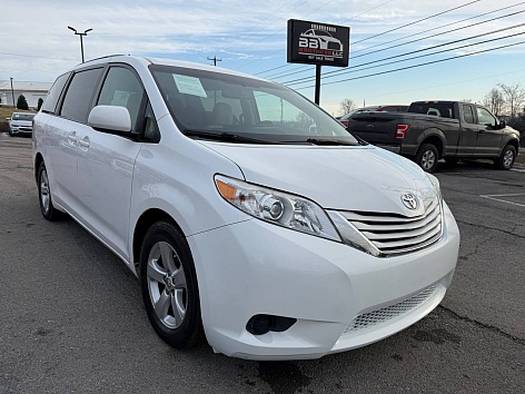 2015 Toyota Sienna LE