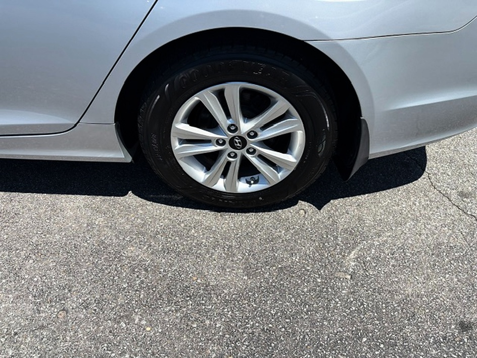 2012 Hyundai Sonata GLS - Photo 9