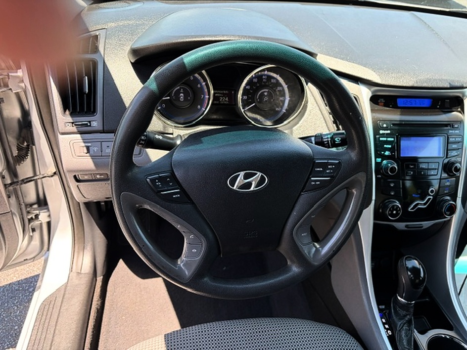 2012 Hyundai Sonata GLS - Photo 10