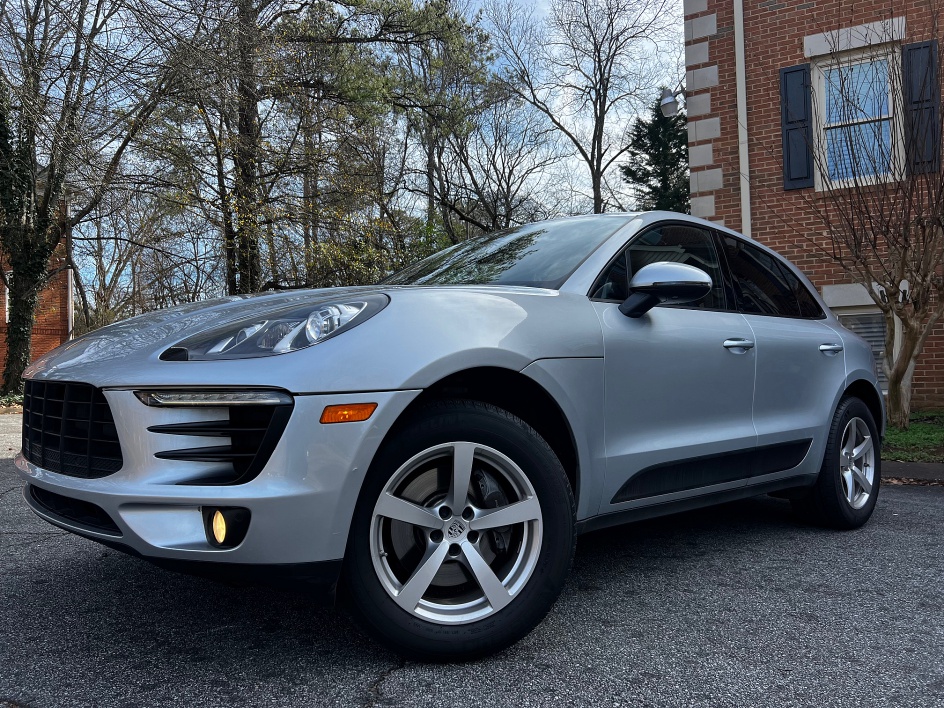 2017 Porsche Macan Base