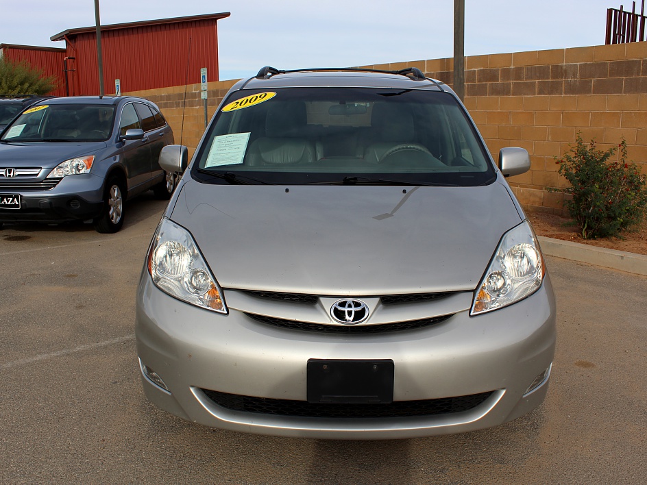 2009 TOYOTA SIENNA XLE Plaza Auto Center Used cars in Yuma, AZ