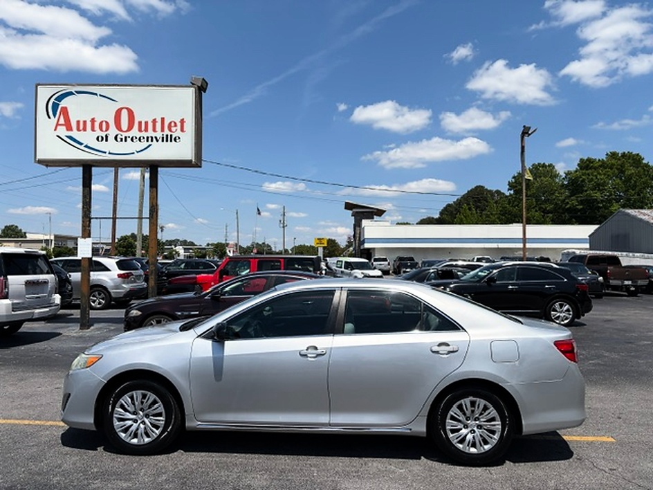 2012 Toyota Camry SE