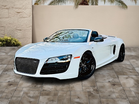 2011 Audi R8 Base's photo