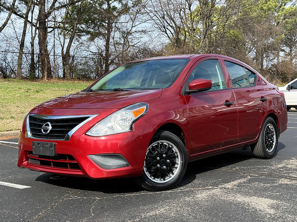2019 Nissan Versa Sedan S Plus