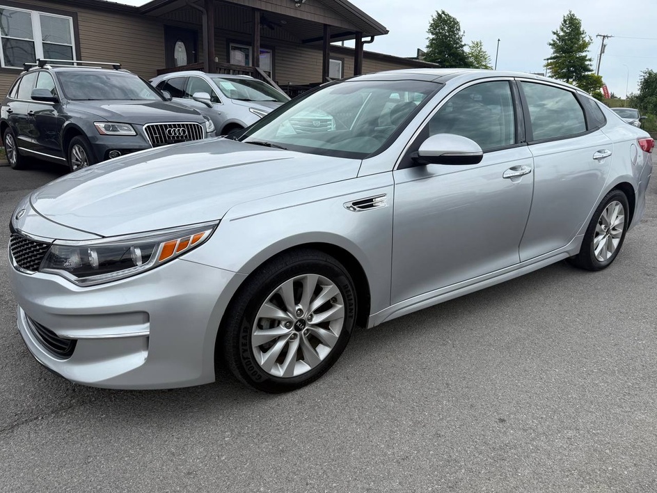 2016 Kia Optima EX AT's photo