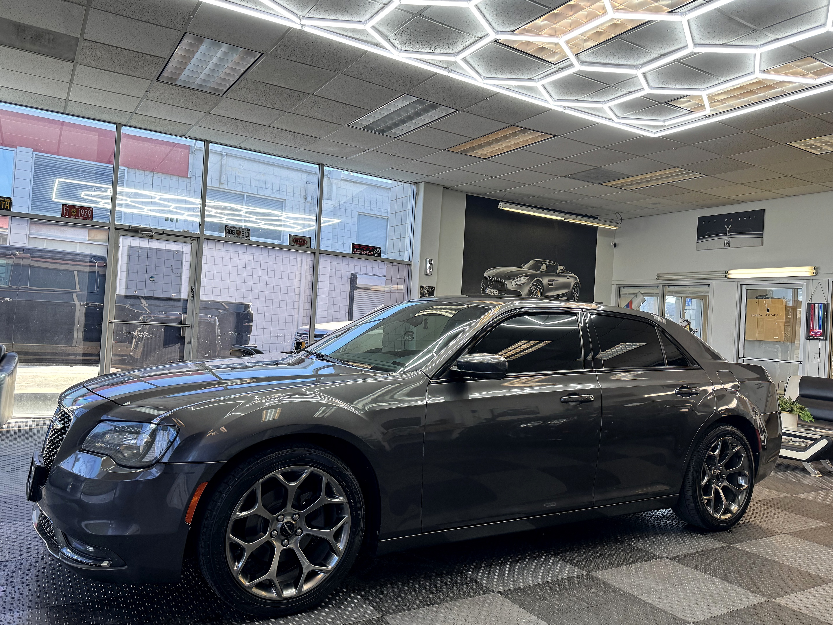 2018 Chrysler 300 S