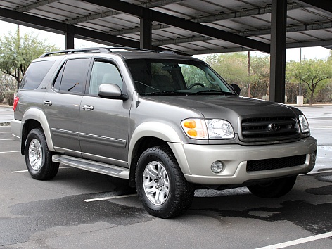 2004 Toyota Sequoia SR5