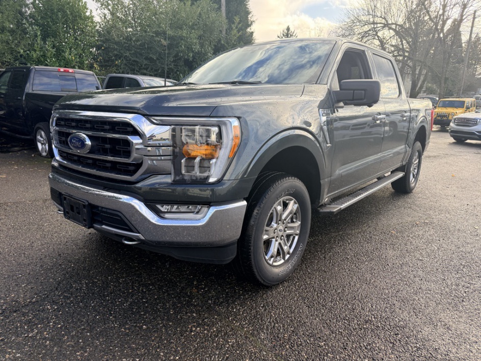 2021 Ford F-150 XLT's photo