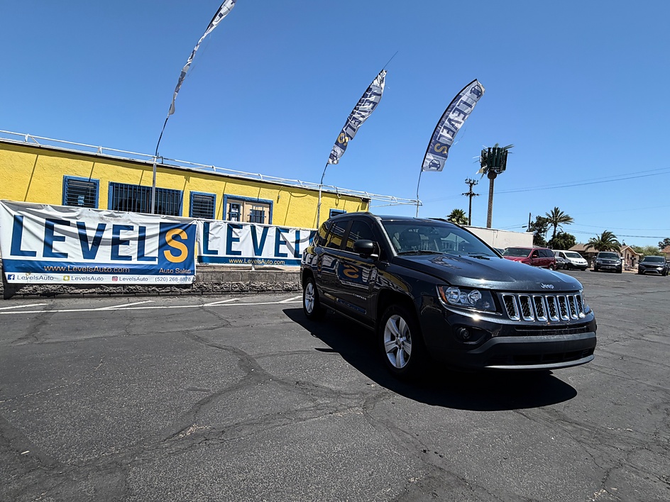2014 Jeep Compass Sport's photo