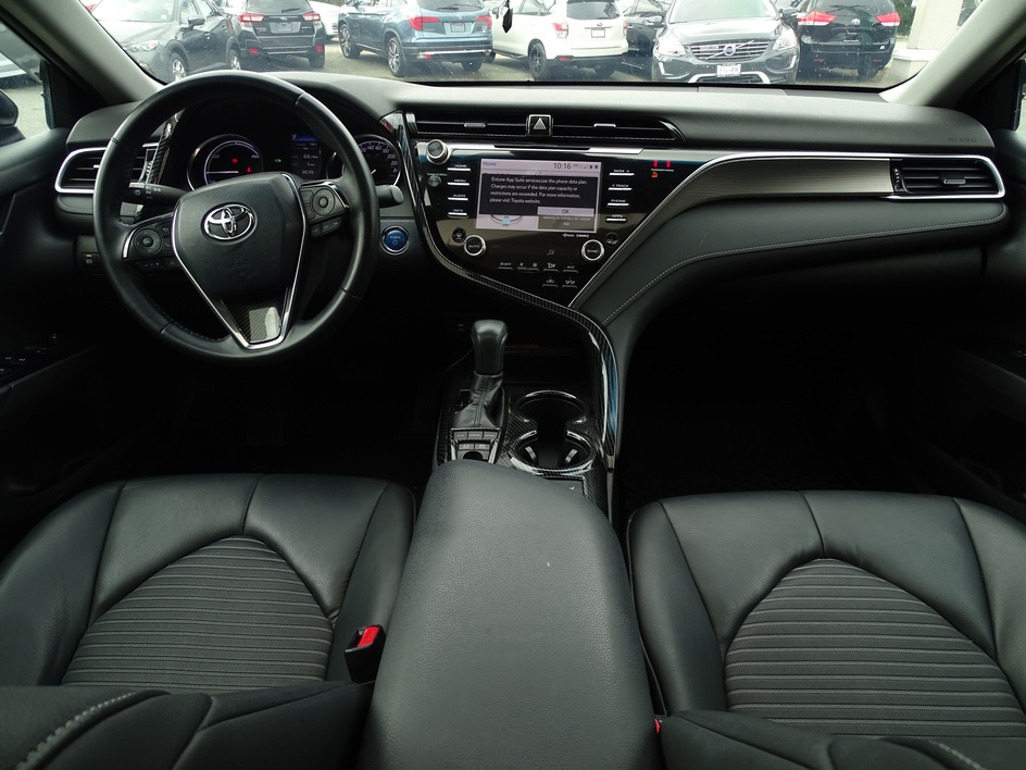 2018 TOYOTA CAMRY HYBRID SE